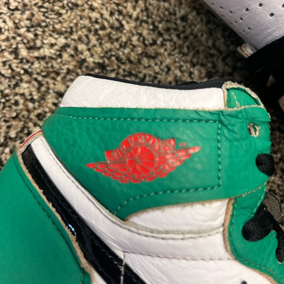 Size 6.5 - Air Jordan 1 Retro OG High Lucky Green Womens - Picture 4 of 8